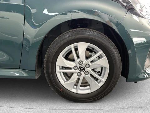 Mazda2 1.5 85 kW (116 CV) CVT Centre-line