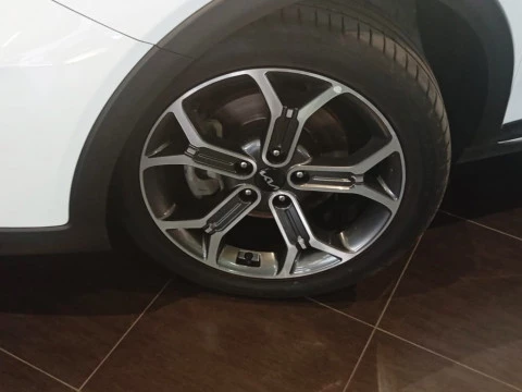 Kia XCeed  1.5 MHEV Tech