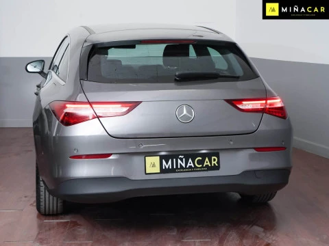 Mercedes-Benz 180D CLA Shoting Brake DCT 116CV