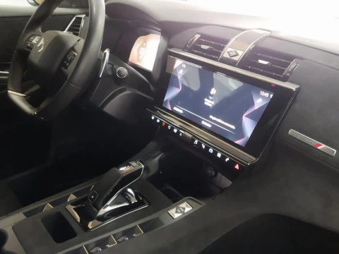 DS 7 Crossback 1.5 BLUEHDI D.E. 96KW PERFORM. LINE AUTO 5P
