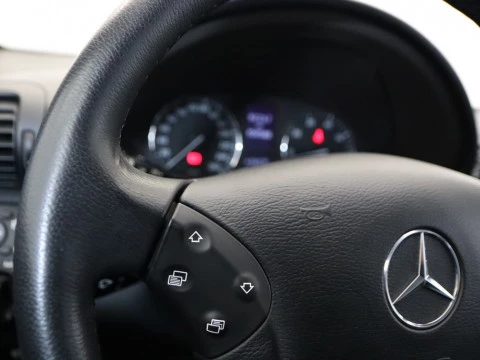 Mercedes-Benz C-CLASS CLASE C 180 K AVANTGARDE ESTATE 5P