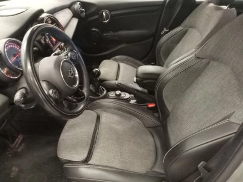 MINI COOPER 5 PUERTAS