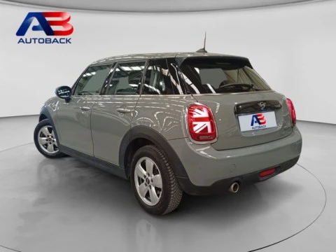 MINI COOPER 5 PUERTAS