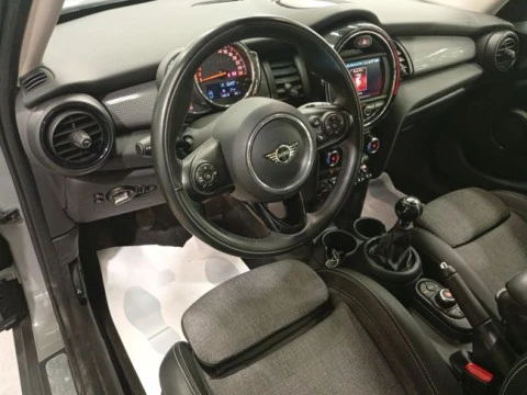 MINI COOPER 5 PUERTAS