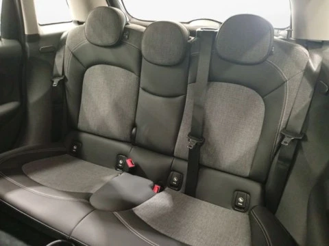 MINI COOPER 5 PUERTAS