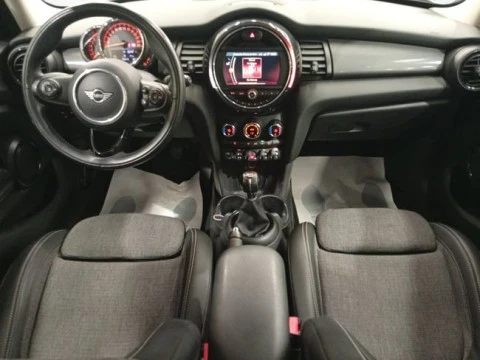 MINI COOPER 5 PUERTAS