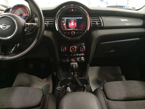 MINI COOPER 5 PUERTAS