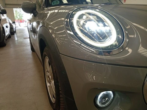 MINI COOPER 5 PUERTAS
