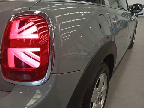 MINI COOPER 5 PUERTAS