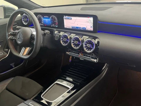 Mercedes-Benz Clase A 250 e Berlina con tecnología híbrida EQ