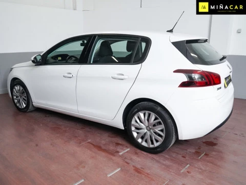 Peugeot 308 5P Allure BlueHDi 100 SS 6 Vel. MAN