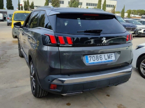 Peugeot 3008 Hybrid 225 e-EAT8 GT