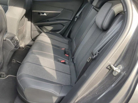 Peugeot 3008 Hybrid 225 e-EAT8 GT