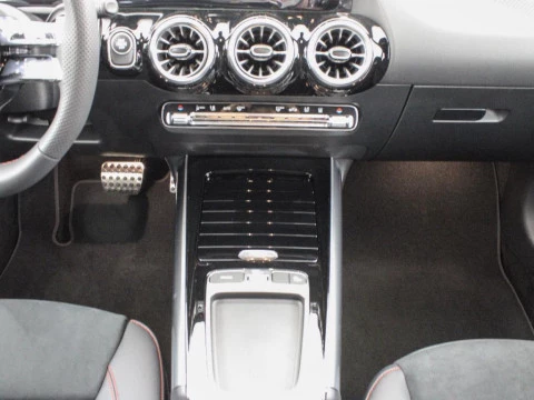 Mercedes-Benz Clase GLA 1.3 GLA 250 E DCT 218 5P