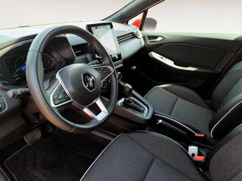 Renault Clio 1.6 E-TECH ZEN 5P
