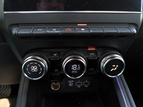 Renault Clio 1.6 E-TECH ZEN 5P