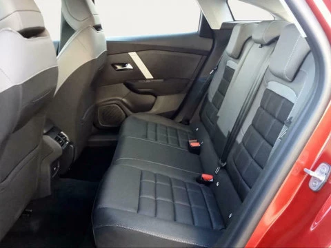 Citroën C4 Hybrid 145 Business Edition e-DCS6 107 kW (145 CV)