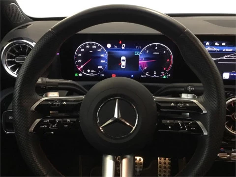 Mercedes-Benz Clase A 200 d Sedán