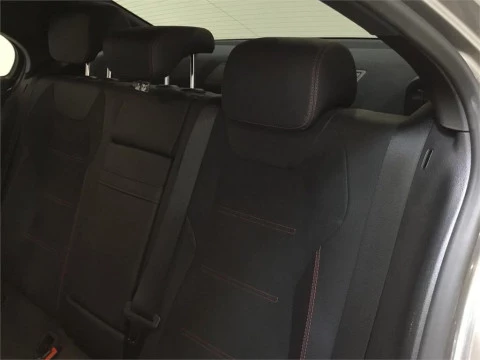 Mercedes-Benz Clase A 200 d Sedán