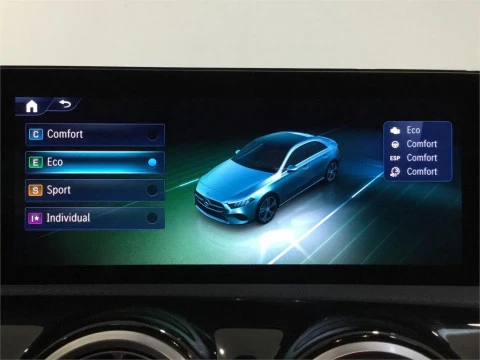 Mercedes-Benz Clase A 200 d Sedán