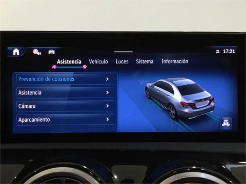 Mercedes-Benz Clase A 200 d Sedán