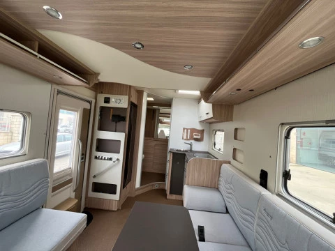 BURSTNER T666 DELFIN T680