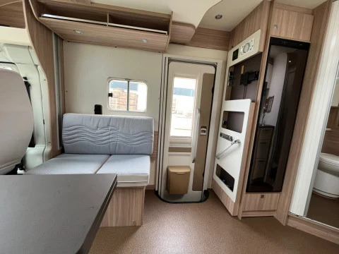 BURSTNER T666 DELFIN T680