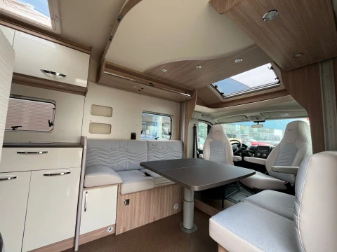 BURSTNER T666 DELFIN T680