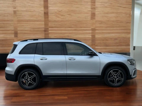 Mercedes-Benz GLB  200 d 4MATIC
