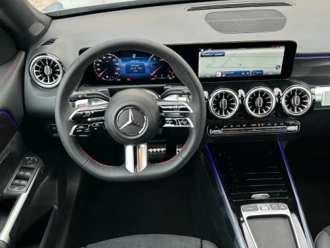 Mercedes-Benz GLB  200 d 4MATIC