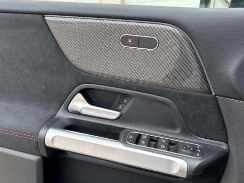 Mercedes-Benz GLB  200 d 4MATIC