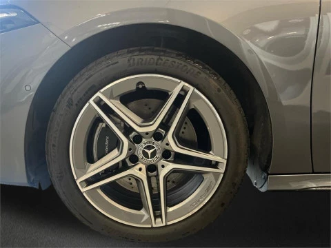 Mercedes-Benz Clase A 250 e Berlina con tecnología híbrida EQ