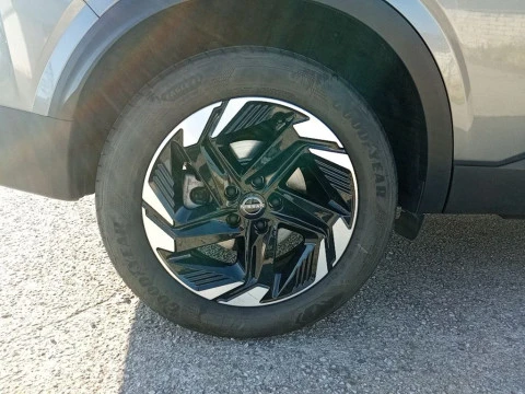 Nissan Qashqai  MHEV N-Connecta 2025