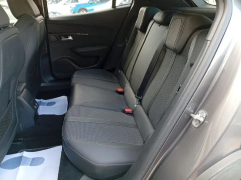 Peugeot 2008 GT Line Puretech 130 S&S BVM6
