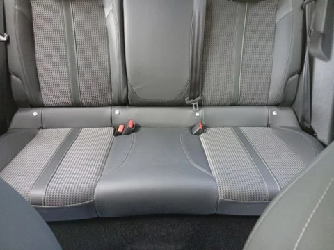 Peugeot 2008 GT Line Puretech 130 S&S BVM6