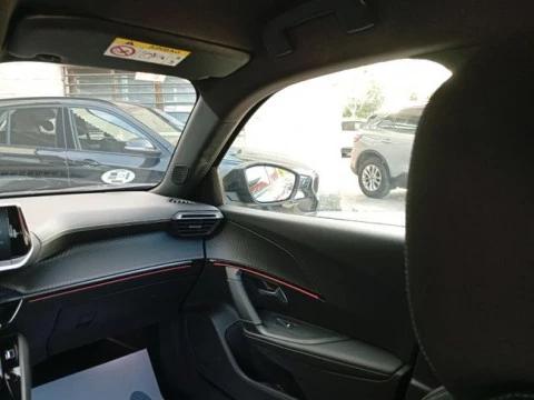 Peugeot 2008 GT Line Puretech 130 S&S BVM6