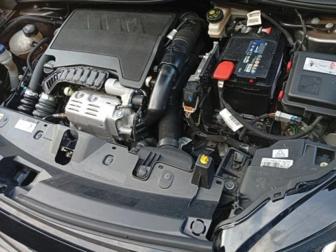 Peugeot 2008 GT Line Puretech 130 S&S BVM6