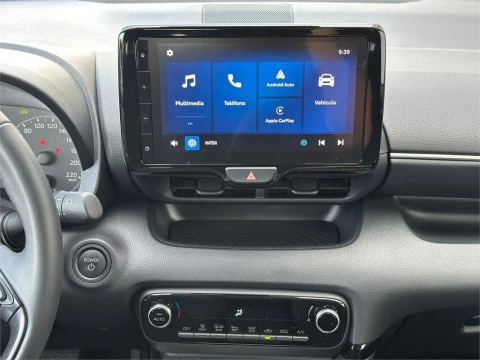 Toyota Yaris ACTIVE PLUS