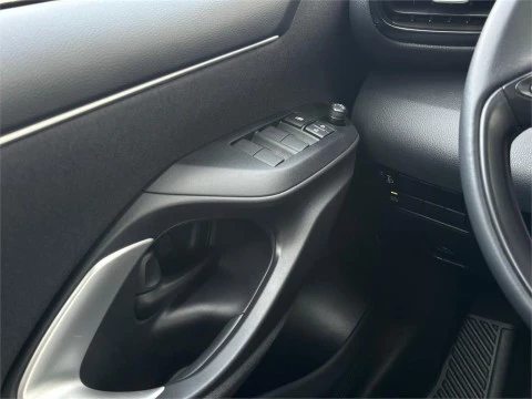 Toyota Yaris ACTIVE PLUS