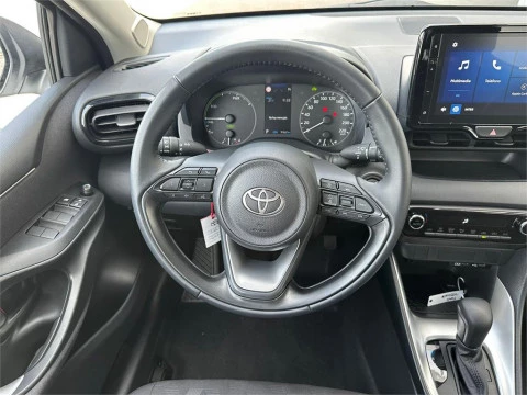 Toyota Yaris ACTIVE PLUS