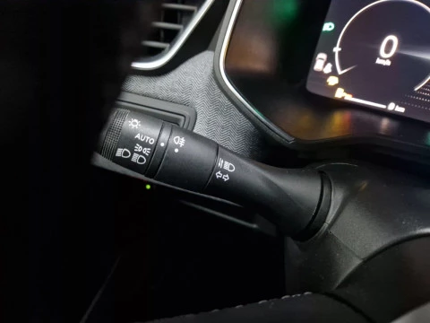 Renault Clio techno Eco-G 100cv (74kW)