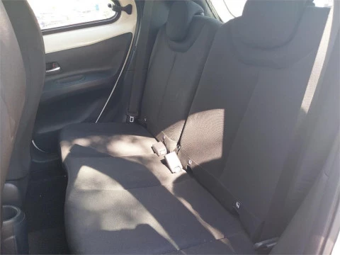 Toyota Aygo X Cross 5 Puertas Play 70 Manual 5v