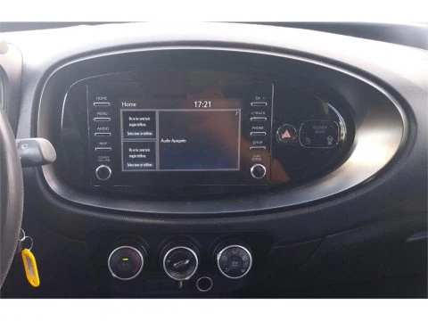 Toyota Aygo X Cross 5 Puertas Play 70 Manual 5v