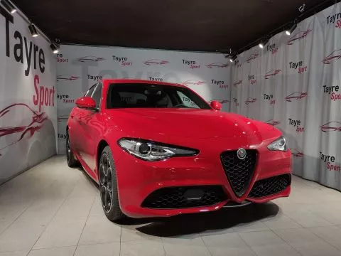 Alfa Romeo Giulia 2.0 Gasolina 147kW (200CV) Sprint RWD Alfa Romeo Giulia 2.0 Gasolina 147kW (200CV) Sprint RWD