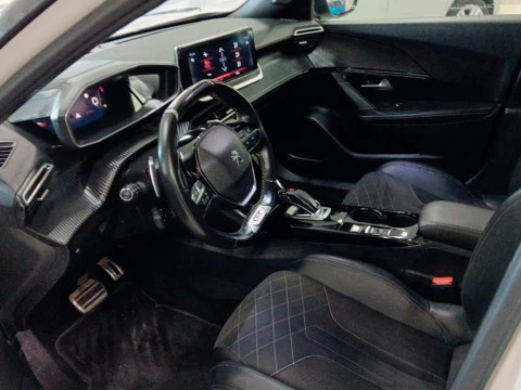 Peugeot 2008 1.2 PURETECH 155 S&S GT AUTO 5P