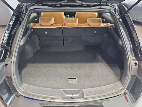 Lexus UX 2.0 300h UX Plus