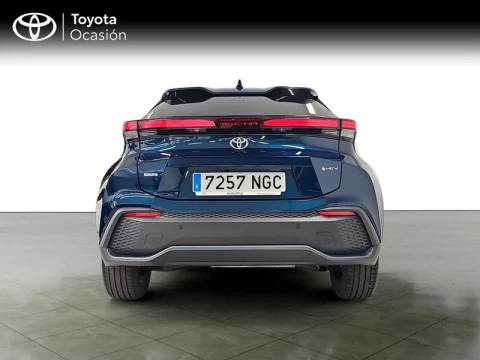 Toyota C-HR Advance Hybrid 140