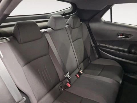 Toyota C-HR Advance Hybrid 140