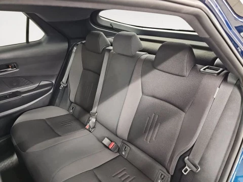 Toyota C-HR Advance Hybrid 140