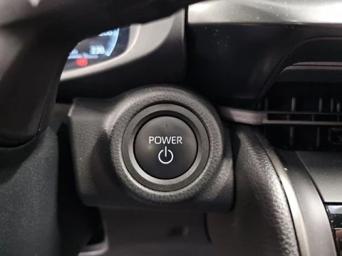 Toyota C-HR Advance Hybrid 140